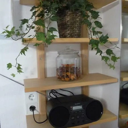 Jansen Eins Apartment