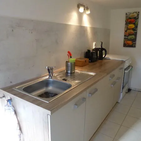 Jansen Eins Apartment